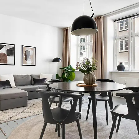 Sanders Alley - One-bedroom In Latin Quarter Apartment